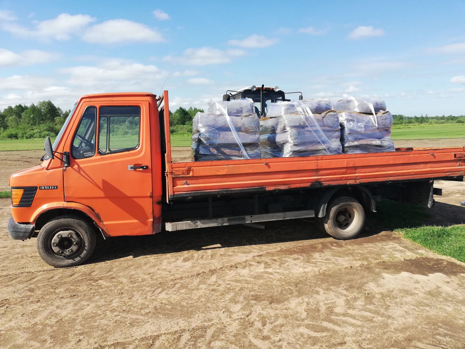 Доставка рулонного газона по всей Республике Беларусь, упаковка